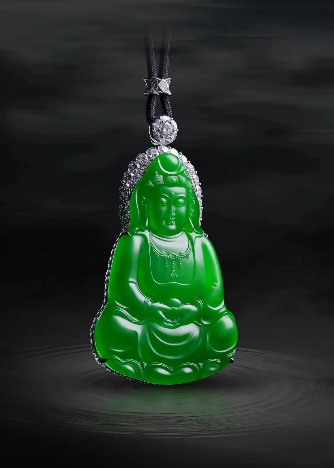 帝王绿翡翠观音吊坠